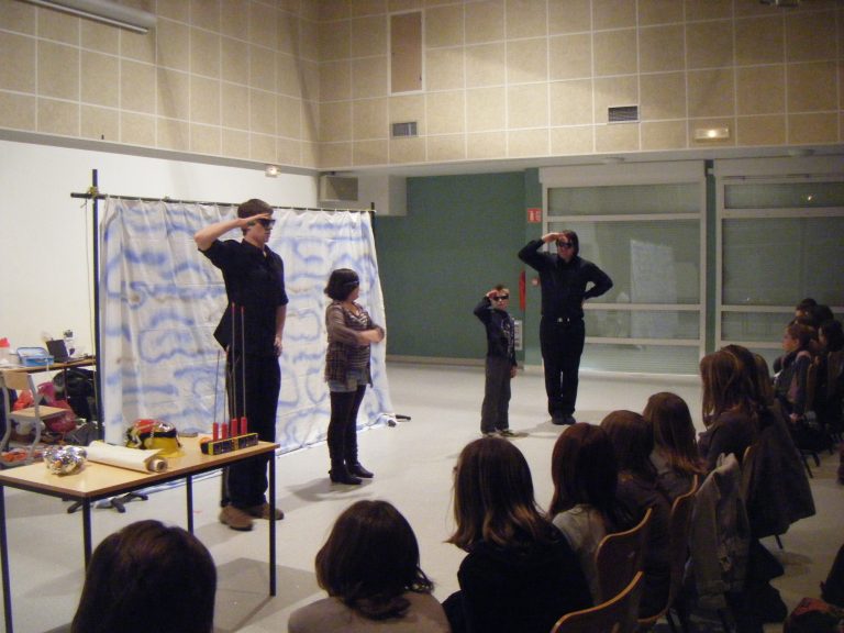 Lire la suite à propos de l’article Du théâtre en anglais au Collège René Cassin