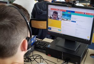 La visioconférence pour développer les compétences linguistiques