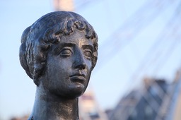 sculpture-4430738_640.resized.jpg